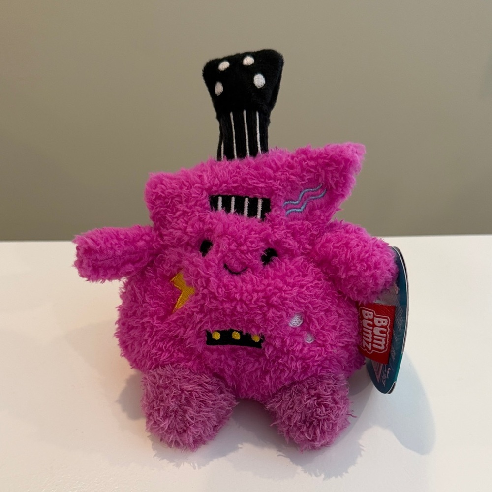 NWT 4.5” Geneva Guitar RetroBumz Bumbumz by Russ